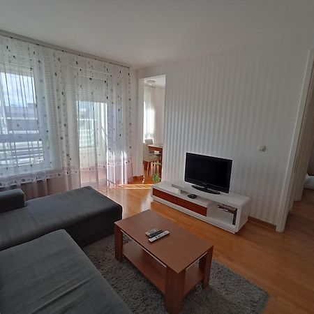 Apartment Tifani Belville Belgrad Exteriör bild